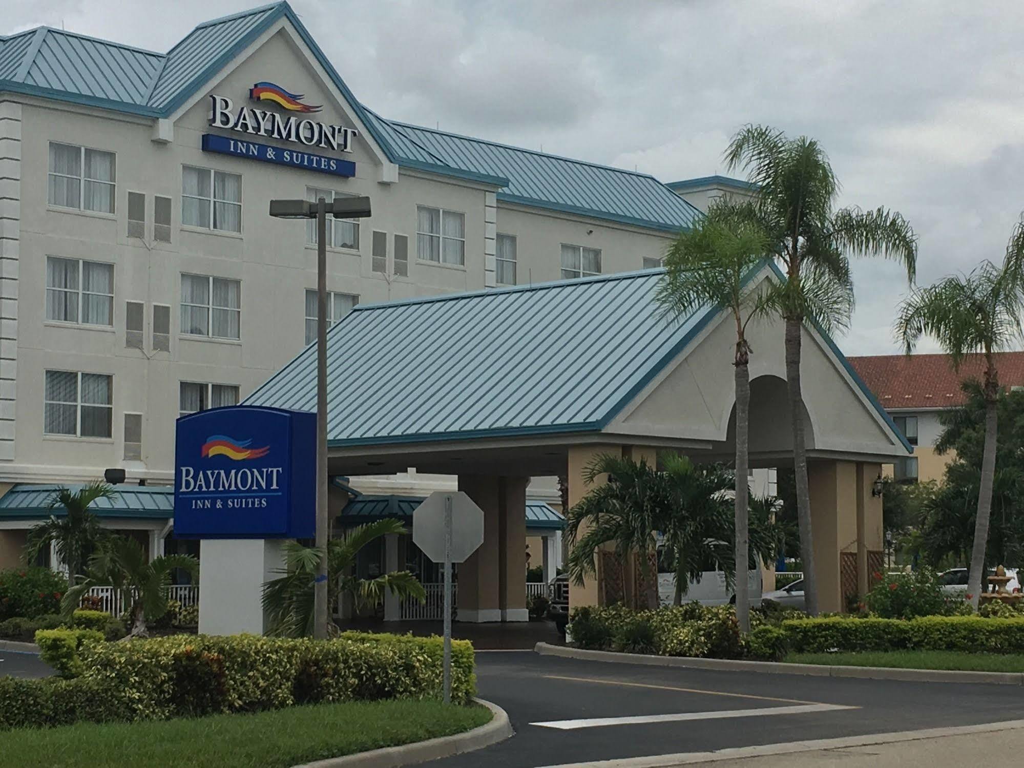 Отель Baymont By Wyndham Fort Myers Airport Экстерьер фото